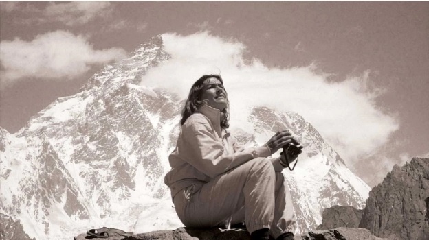 Wanda Rutkiewicz at K2 basecamp 1986, Photo: Jottnar